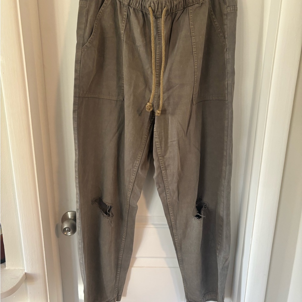 Aerie Women’s Distressed Lightweight Pants